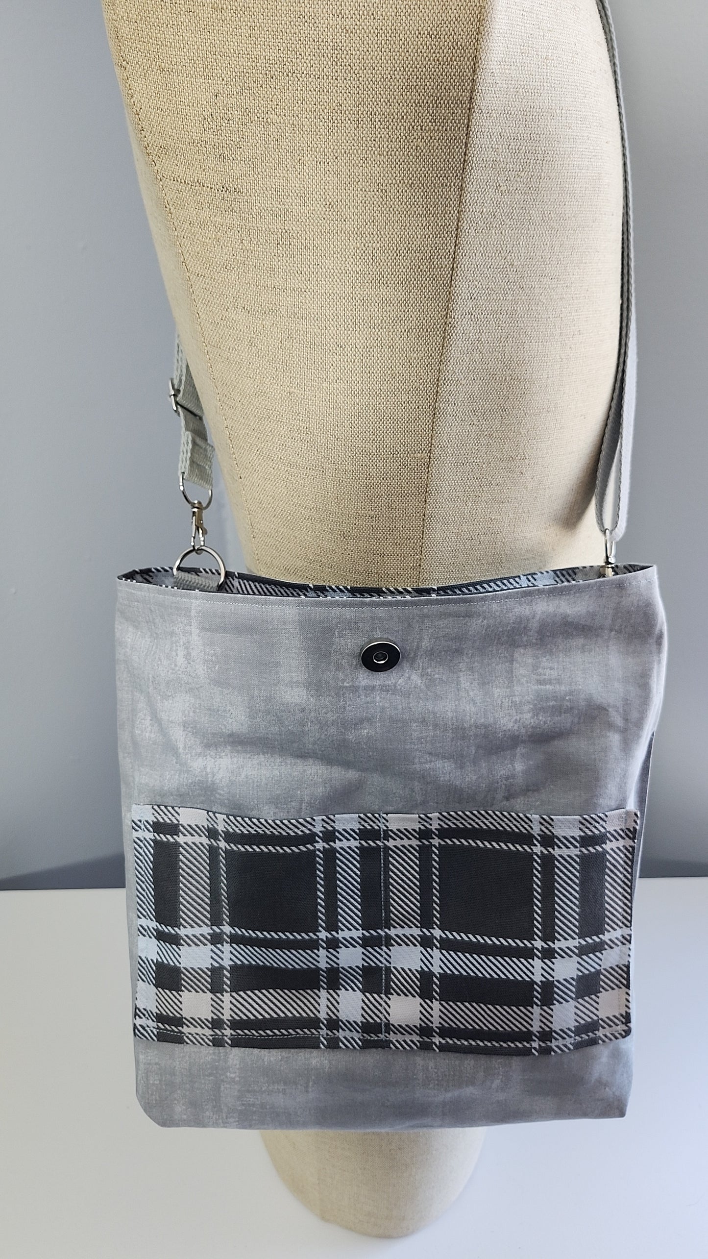 Blue/Gray Plaid Print